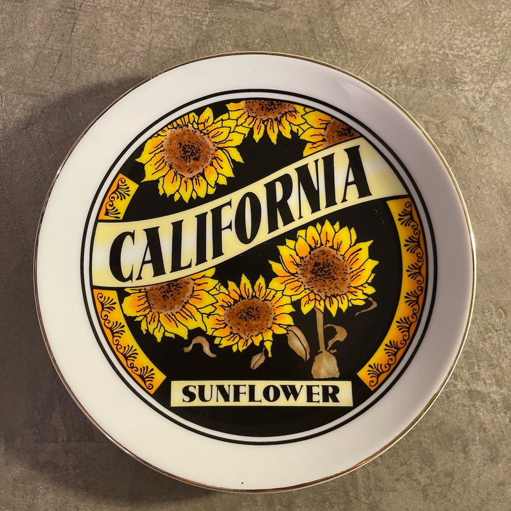 California Sunflower plate, 7”